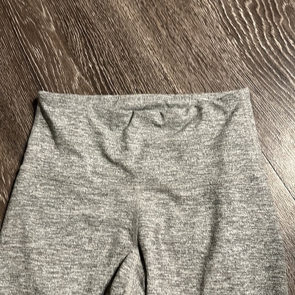 Grey comfy old navy leggings - Picture 2 of 4